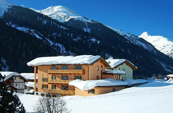 Apart Ehart Sankt Anton am Arlberg Buitenkant foto
